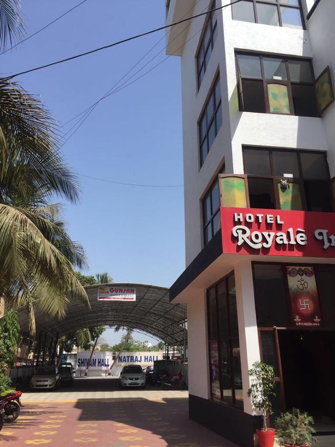 Royale Inn Vapi Exterior photo